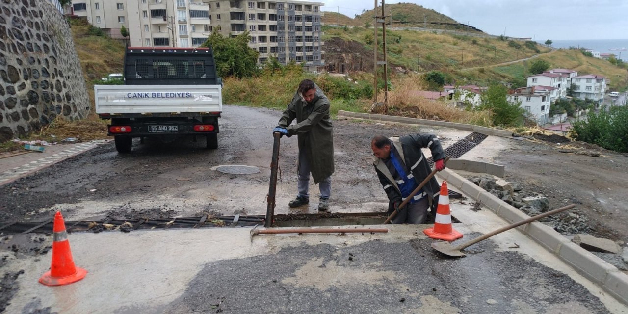 Canik’te ekipler alarma geçti