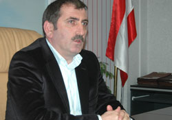 ÖZTÜRK VE TÜFENK'TEN BÜYÜK JEST