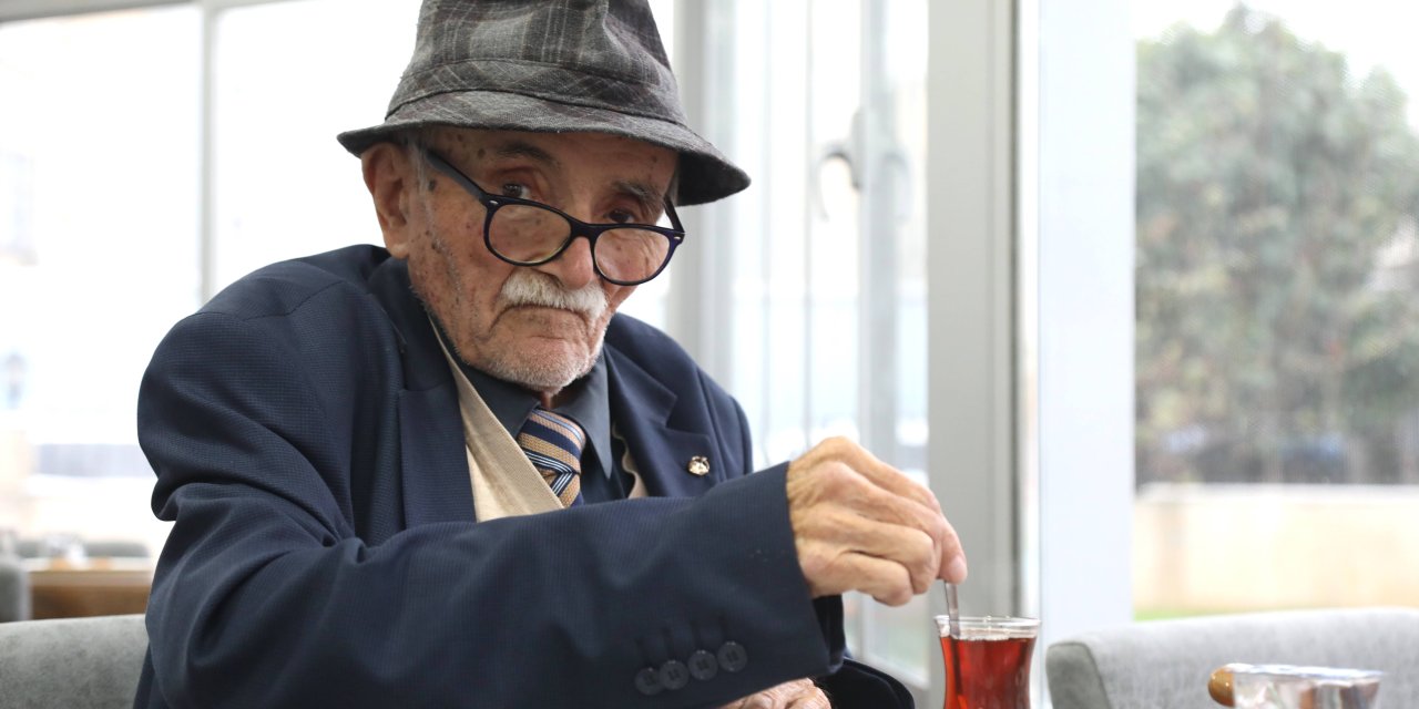 'Büyükler Kreşi'nde sosyalleşiyorlar