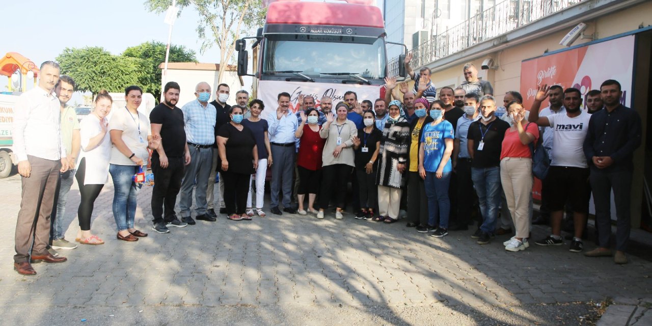 Afet bölgelerine 100’ün üzerinde TIR gönderildi