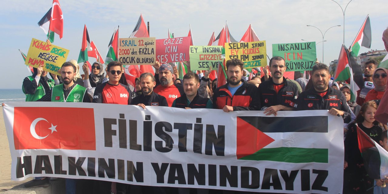 Atakum'da "Büyük Filistin Yürüyüşü" düzenlendi