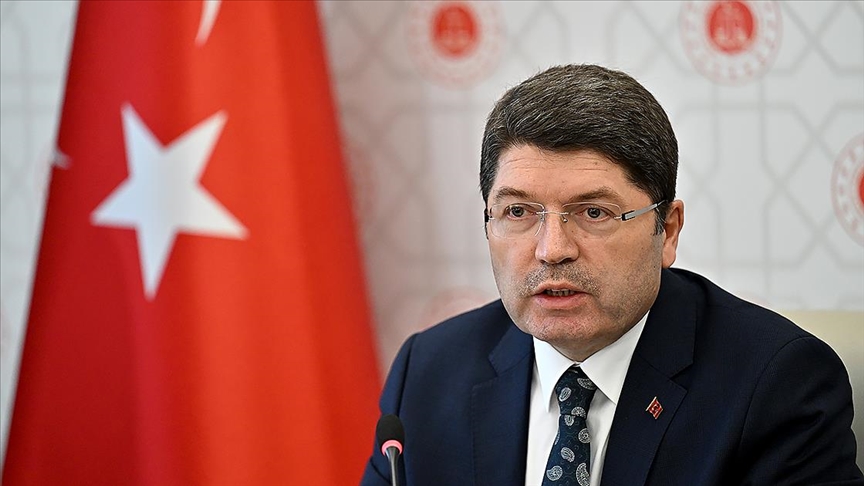 Terör örgütlerinin kökünü kurutma konusunda kararlıyız