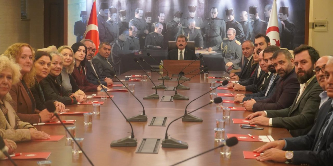 MHP'den Vali Tavlı'ya ziyaret