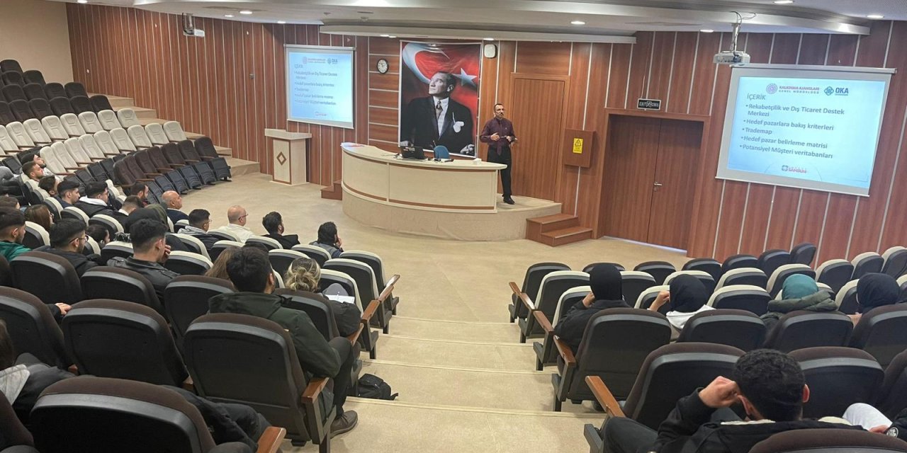 Öğrencilere dış ticaret eğitimi verildi