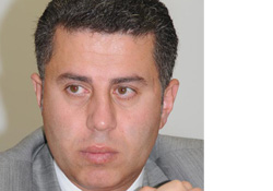 Öztürk, istifa etti