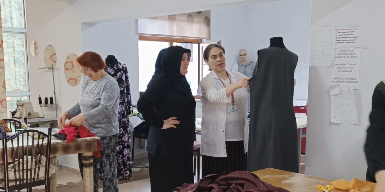 Kadınlara yönelik eğitimler devam ediyor