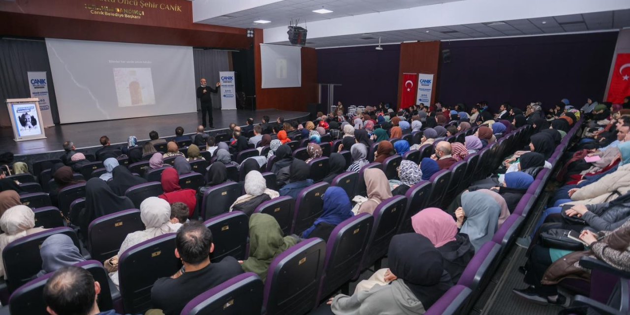 Canik'te ‘Medeniyet Aklı’ konferansı gerçekleştirildi