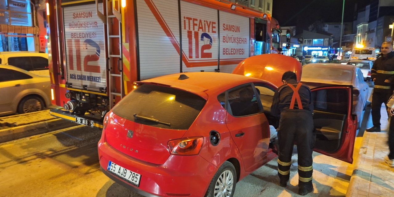 Seyir halindeki araçta çıkan yangın söndürüldü