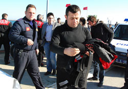 Cesur yunus ayın polisi seçildi