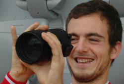 Sercan stadı gözetledi