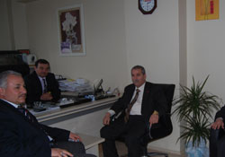 MHP'den nezaket ziyareti