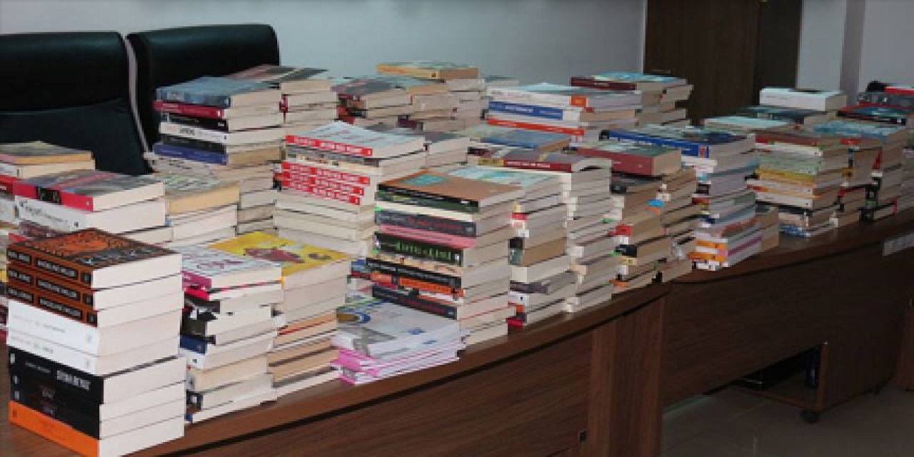 Atakum'da binlerce bandrolsüz kitap ele geçirildi