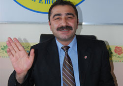 Hükümet bildiğini okuyor