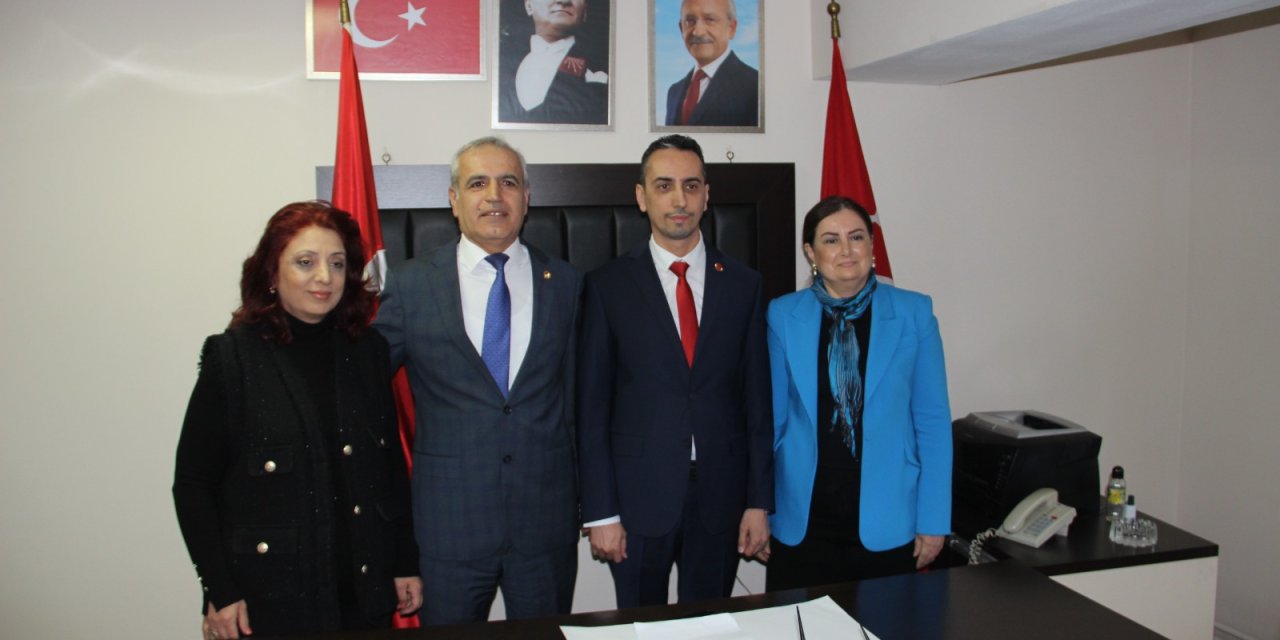 İYİ Parti'li Ayhan Ayvaz görevinden istifa etti