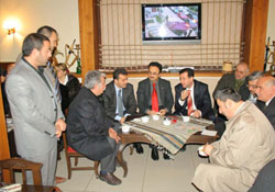 Yöneticilerin elinden yediler