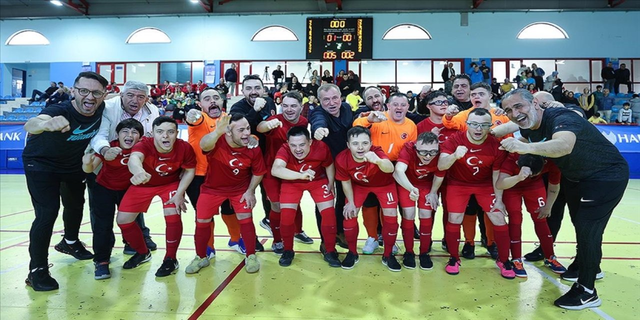 Down Sendromlu Futsal Milli Takımı finale çıktı