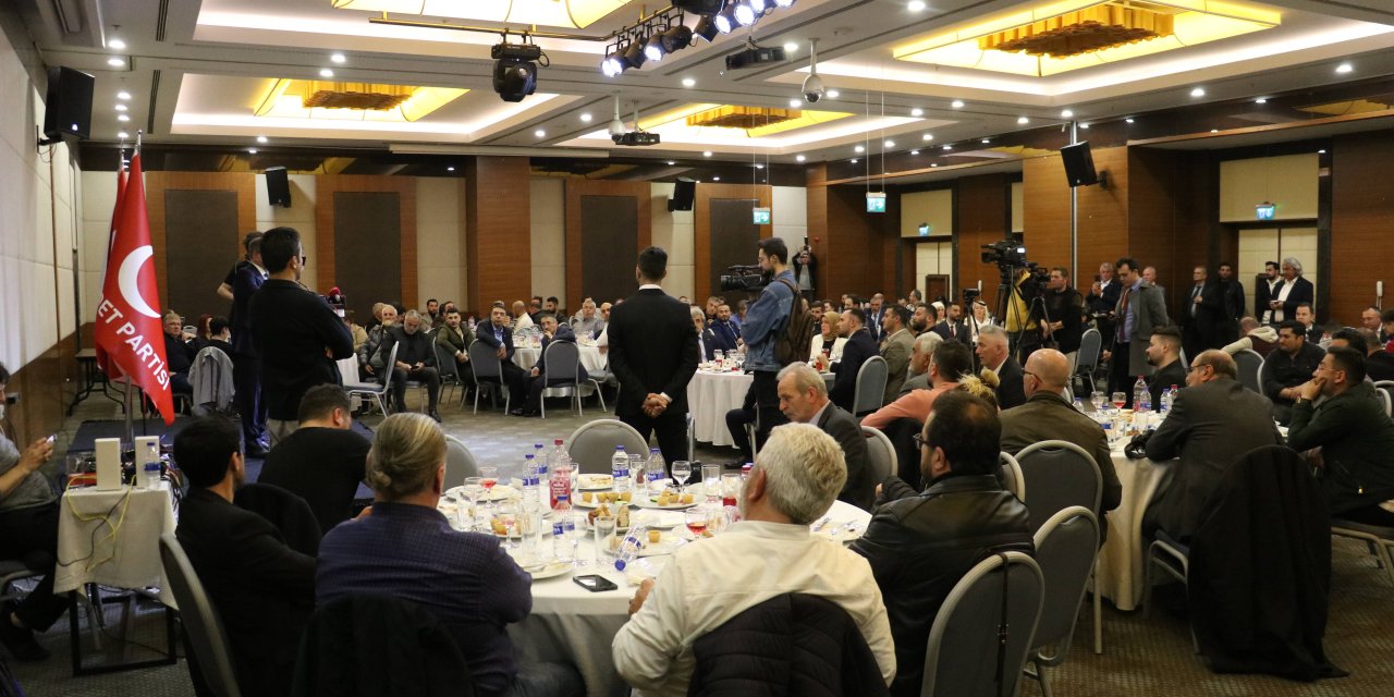 Davutoğlu Samsun'da iftar programına katıldı