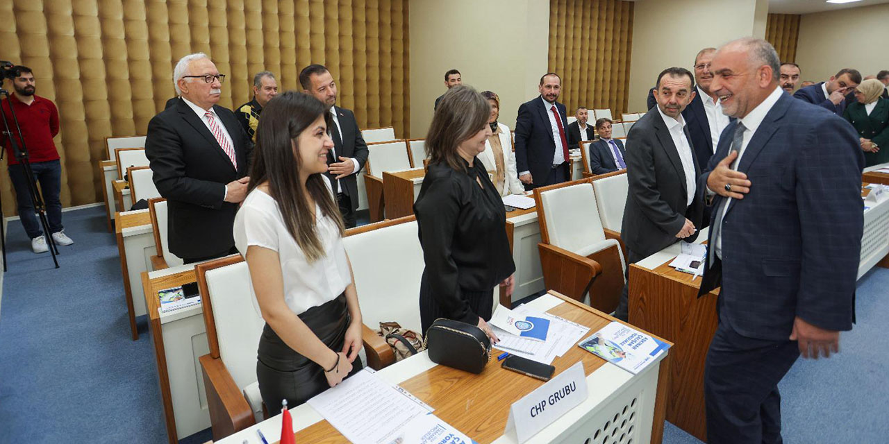 Canik Belediyesi yeni meclis üyeleriyle ilk toplantısını gerçekleştirdi