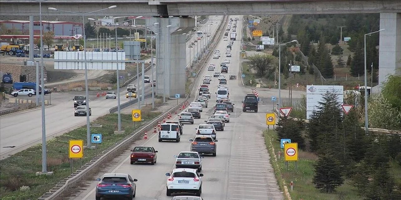 Bayram tatilinden dönüş yoğunluğu başladı