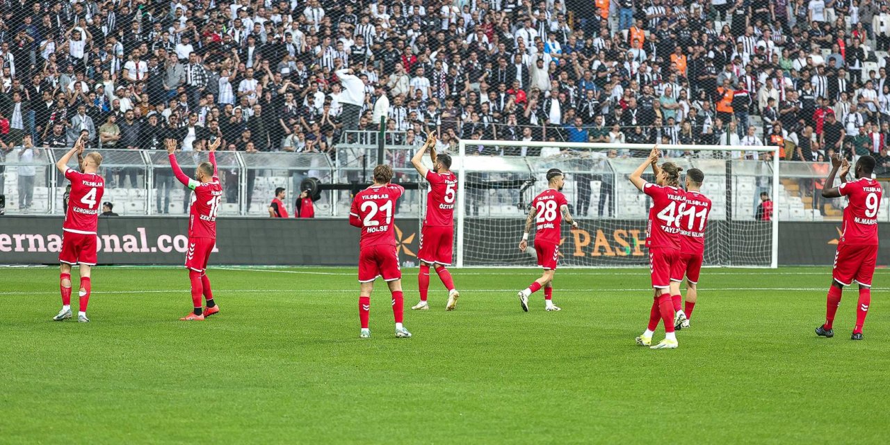 Samsunspor İstanbul'dan 1 puanla döndü