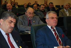 'Hayırda siyasete alet oldu'