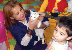 Çocuklara hayvan sevgisi aşılandı