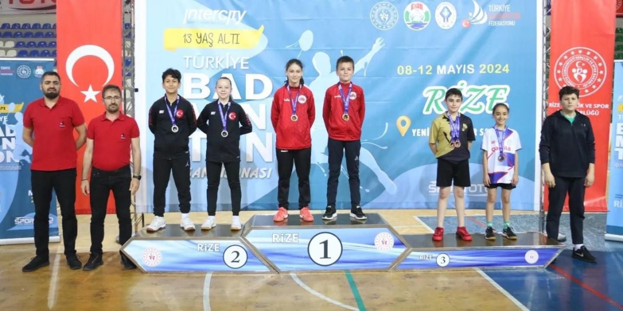 Badmintonda Samsun'a çifte başarı geldi