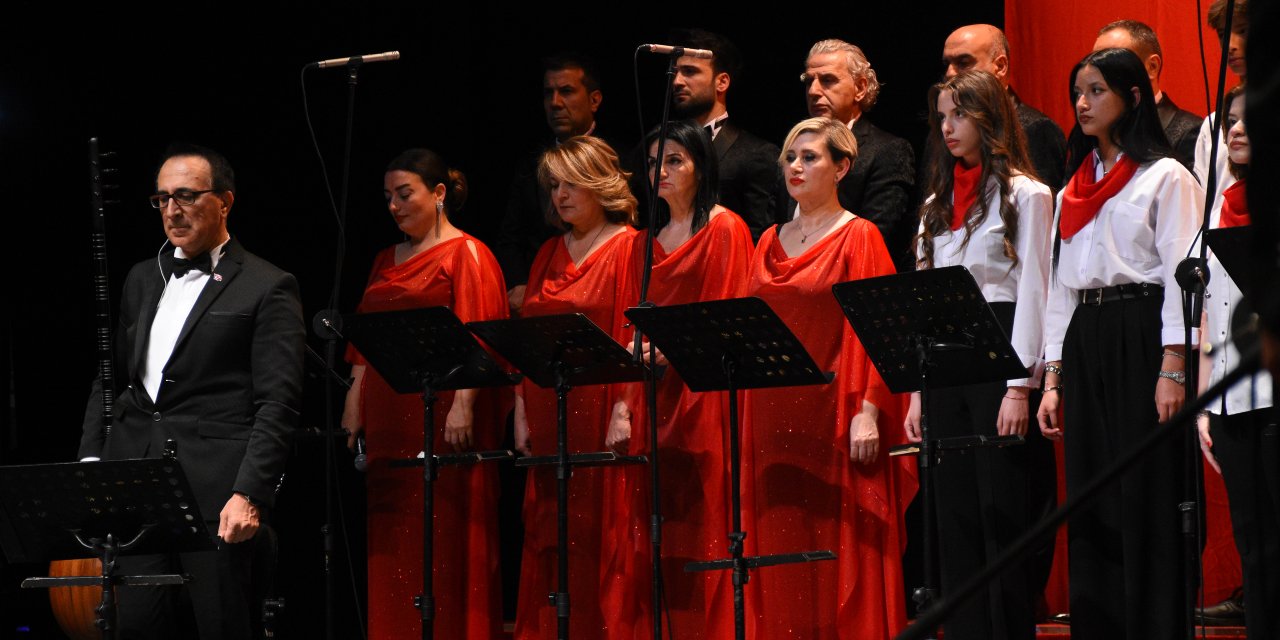 19 Mayıs özel konseri beğeni topladı