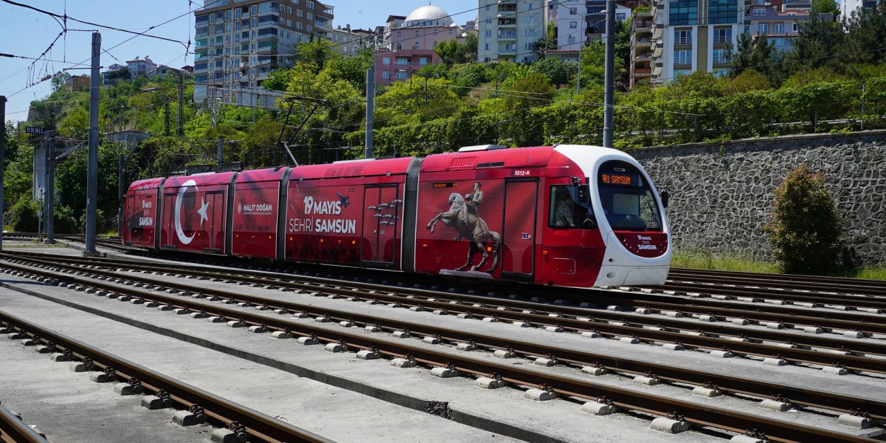 Samsun tramvayları 19 Mayıs'a özel giyindi