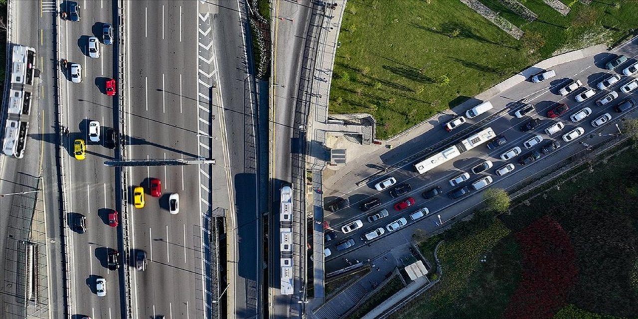 Trafiğe 196 bin 309 taşıtın kaydı yapıldı