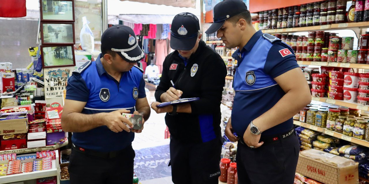 Zabıta ekipleri marketleri denetledi