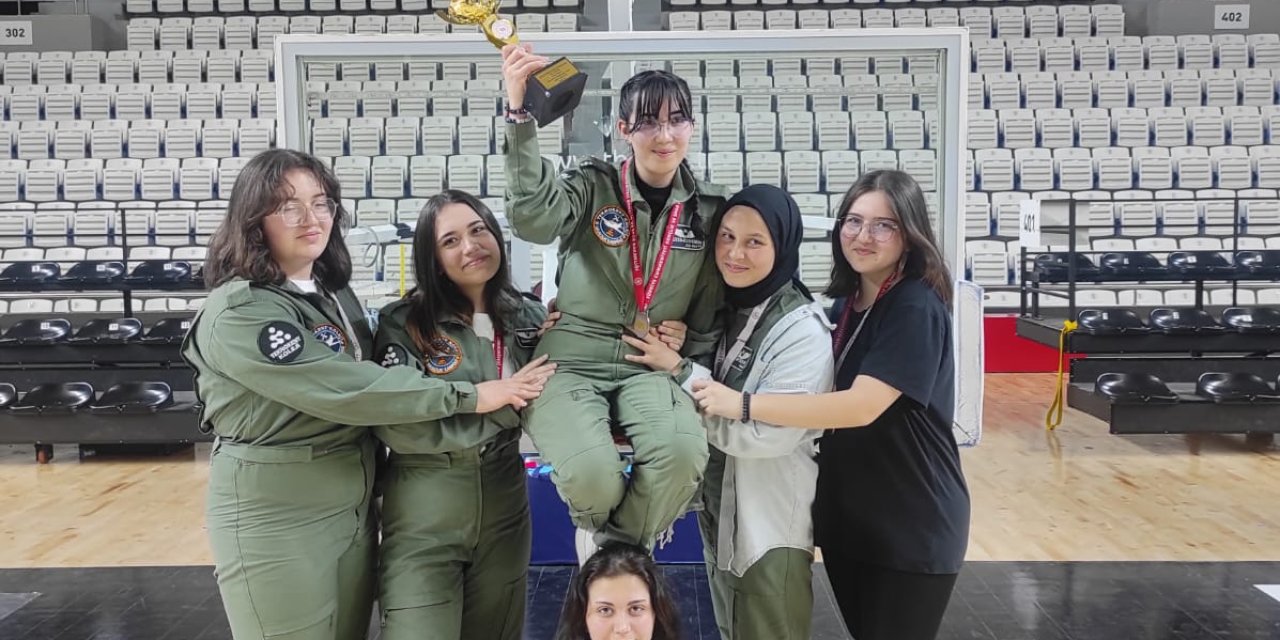 Özel Samsun Teknokent Havacılık Lisesi Türkiye birincisi oldu