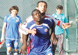 Kenan görevini yaptı