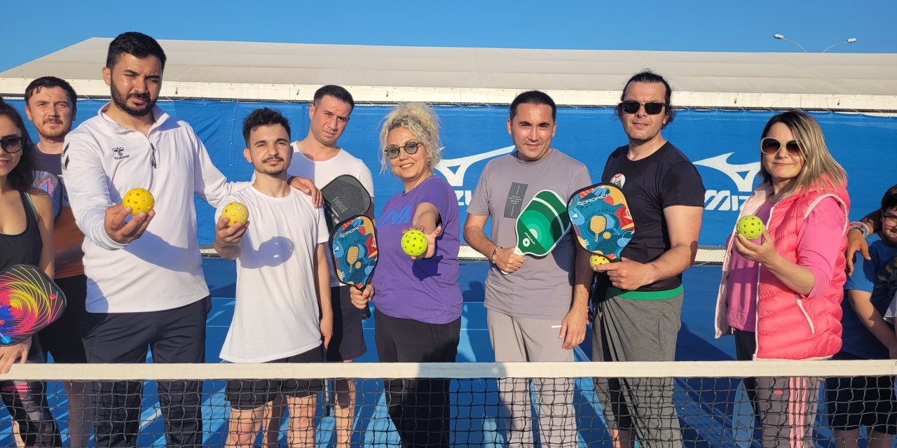 Tanıtım için ücretsiz pickleball eğitimi düzenleniyor