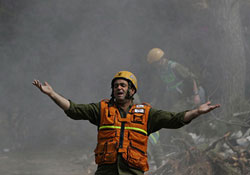 Lübnandan ateş açıldı