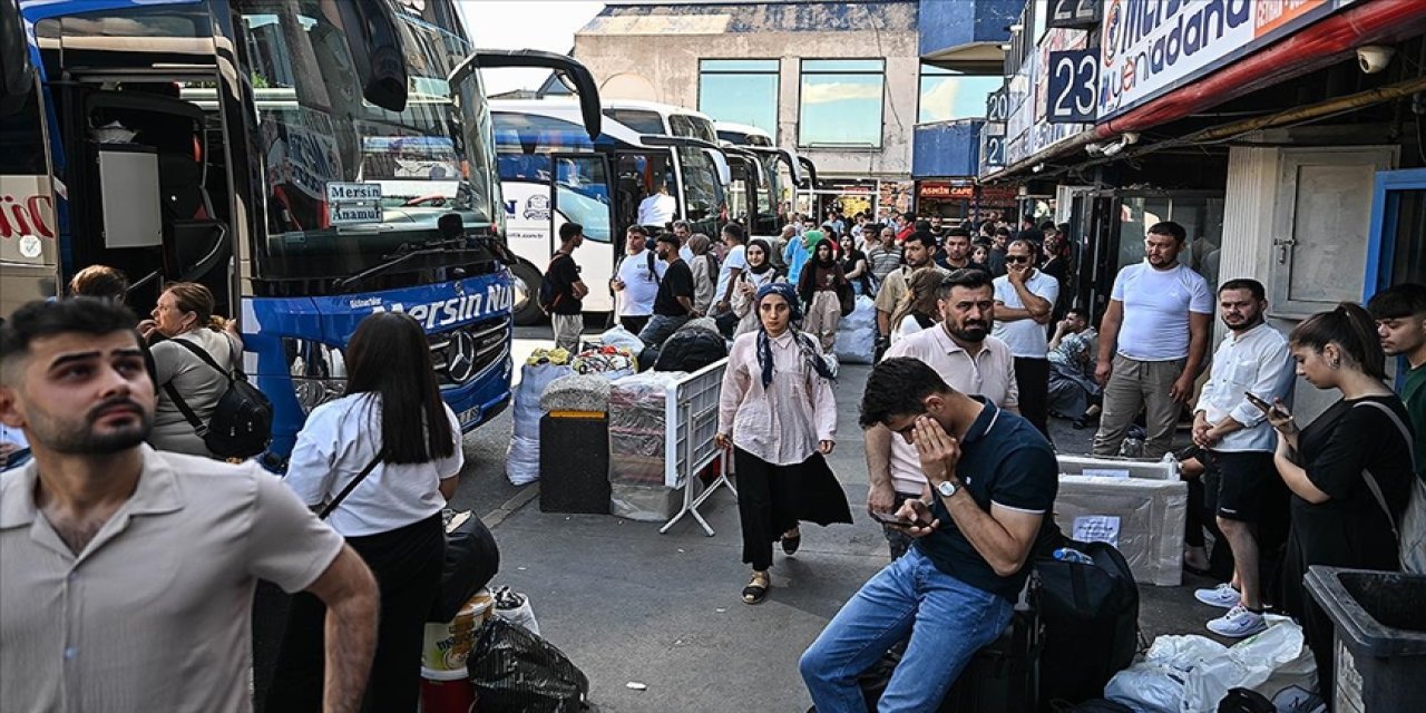 Bayram yoğunluğu sürüyor