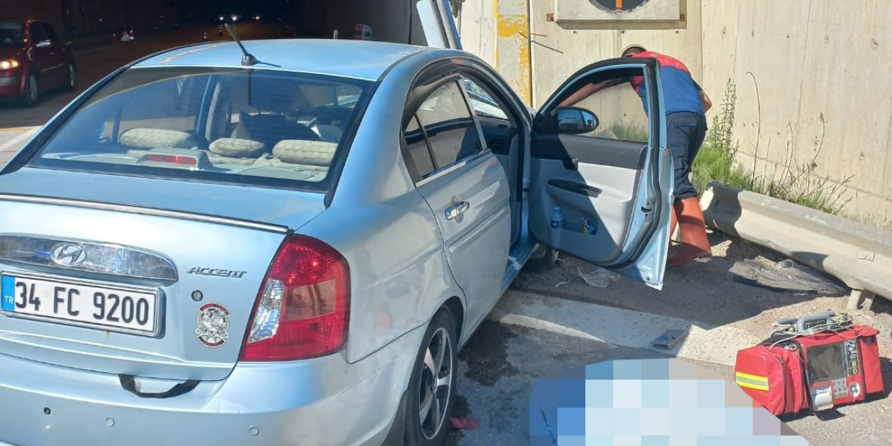 Trafik kazasında 1 kişi öldü 2 kişi yaralandı