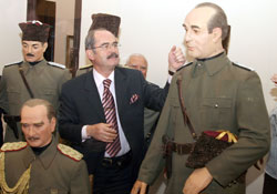 Büyükerşen, heykelleri düzeltti