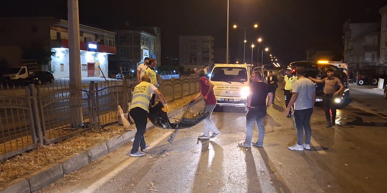 Bariyere çarpan araçtaki 3 kişi yaralandı