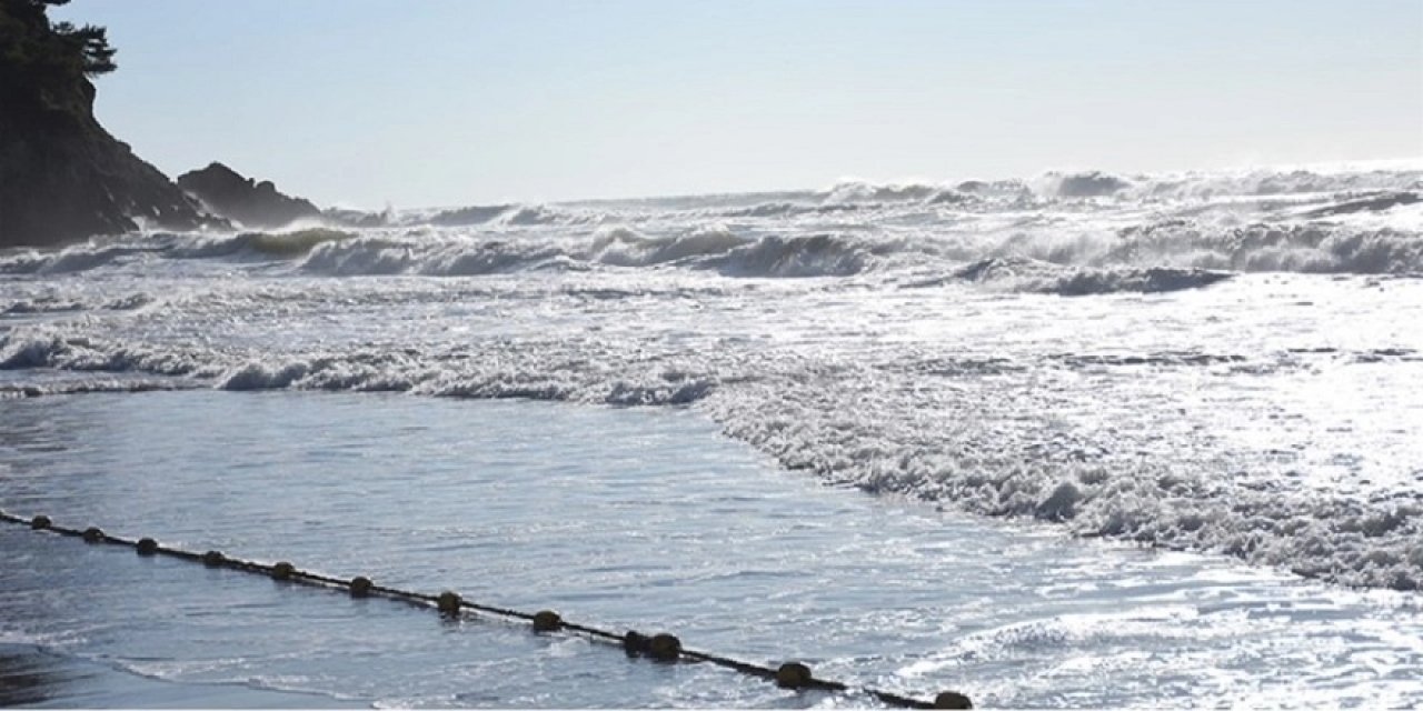 Samsun'da denizde kaybolan gencin bulunması için çalışmalar sürüyor