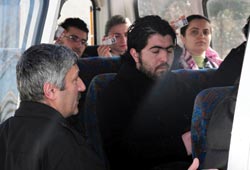 "Lütfen başınızı açın"