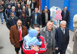Gül için yürüdüler