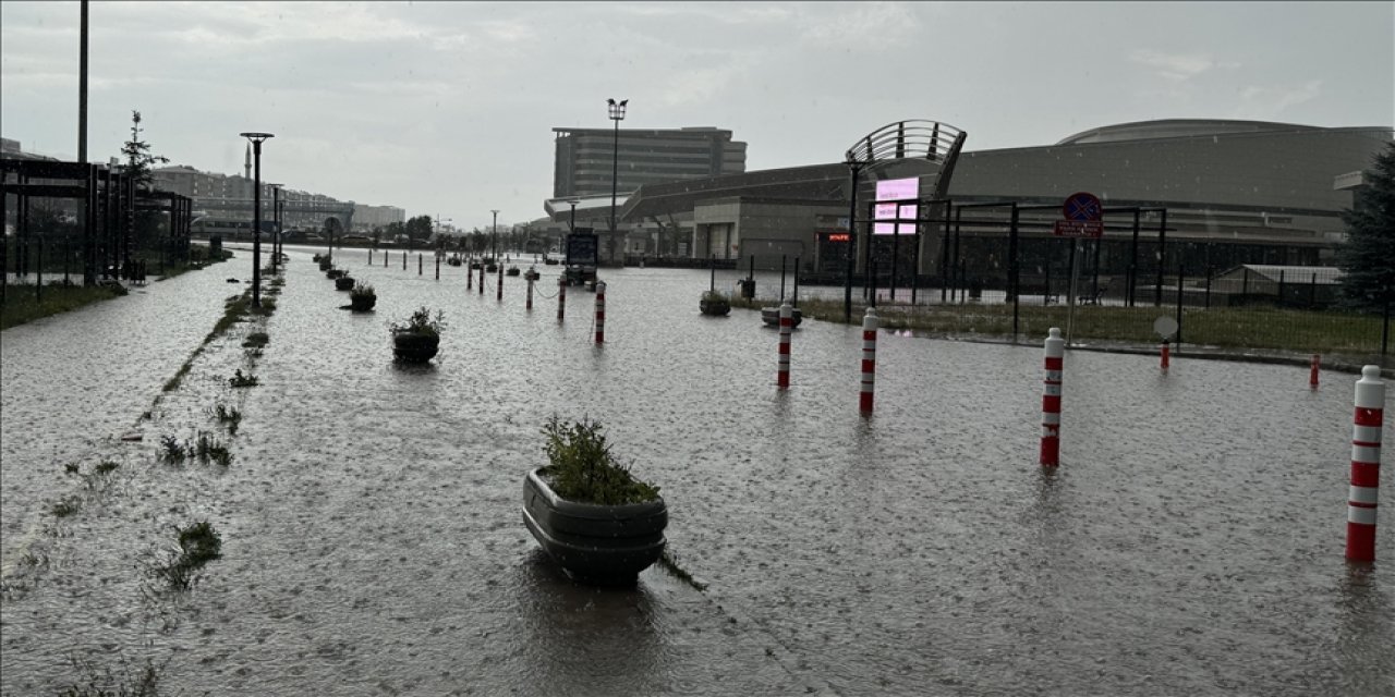 Meteorolojiden 16 il için kuvvetli yağış uyarısı