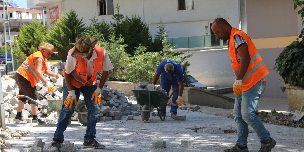 Atakum’da yol çalışmaları devam ediyor