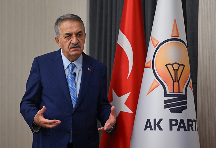 AK Parti yeni anayasa çalıştayı düzenleyecek