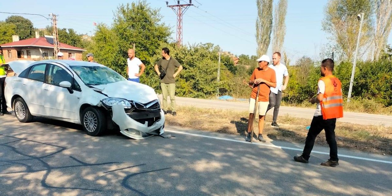 Trafik kazasında 2 çocuk yaralandı