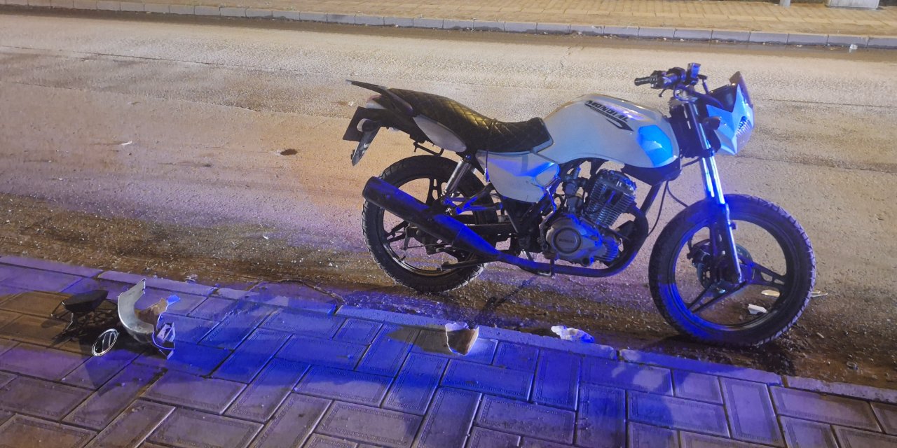 Kazada motosiklet sürücüsü yaralandı