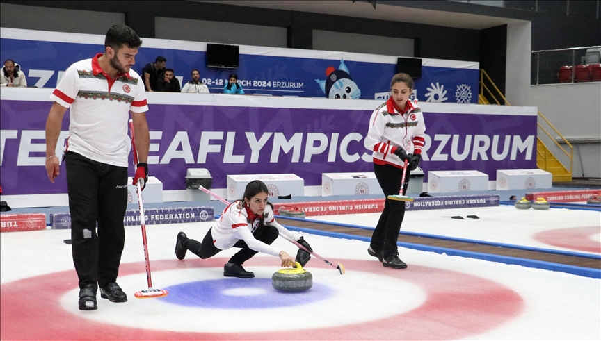 Curlingde hedef olimpiyatlara katılabilmek