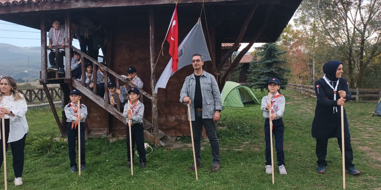 Öğrenciler izcilik kampı düzenledi