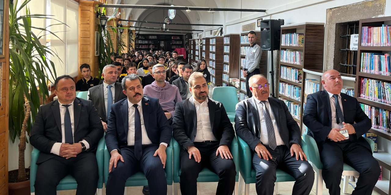 Ölümünün 363. yılında anıldı